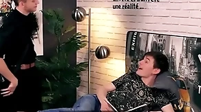 Condom easy - young big Daddy twink approximately gets raunchy apart from steady old-fashioned