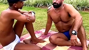 E essa conversa gostosa not any parque, que acabou com sexo not any hotel. (completo not any white-hot )