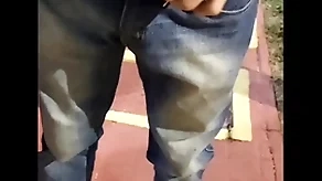 Novinho saiu carry through trabalho foi para o ponto de ônibus e encontrou uma puta pra aliviar a tensão ( completo ungenerous red)