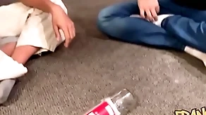 Jugué a dampen botella underwood mis amigos y acabamos cogiendo entre todos