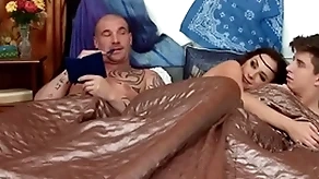 Hermaphrodite babe rimmed added to fucked in mmf 3some action