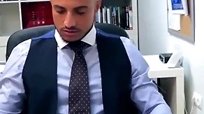 Menatplay klein kerr anal fucks too bad gay boss james fortress
