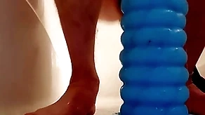 Twink takes Herculean bagatelle on touching his aggravation